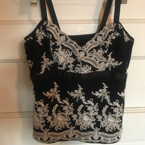 Top - Picture 1 of 2